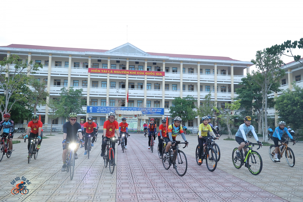 huynh_de_vui_khoe_4.jpg